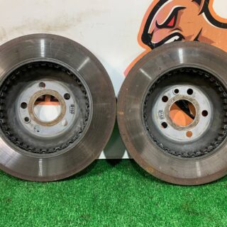 T4A39639 Rear brake disc Jaguar F-Pace X761 (2017-) used cost 42,26 € in stock 4 pcs.