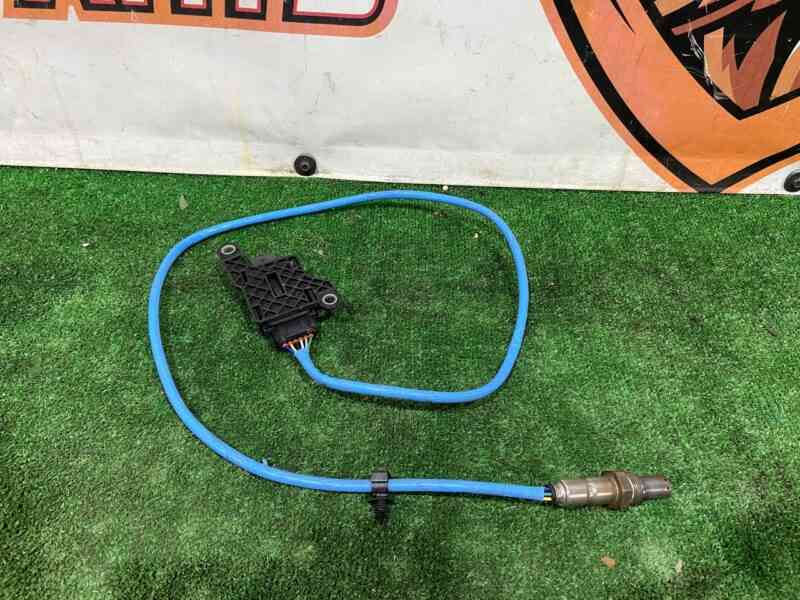 T4A40840 Nitrogen oxide sensor average Jaguar F-Pace X761 (2017-) Used cost 250 € in stock 9 pcs.