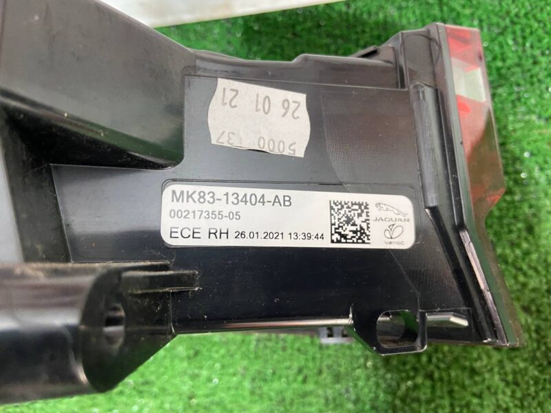 T4A44670 Rear right light in the wing 2021- Jaguar F-Pace X761 (2017-) Used cost 400 € in stock 1 pcs.