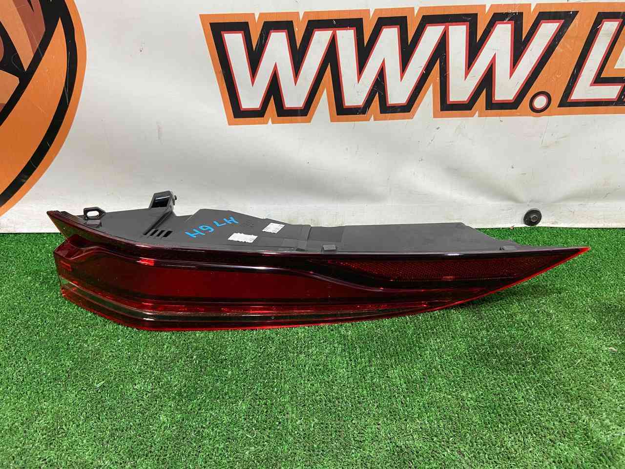 T4A44675 Left rear wing lamp for 2021 Jaguar F-Pace X761 (2017-) Used cost 350 € in stock 1 pcs.