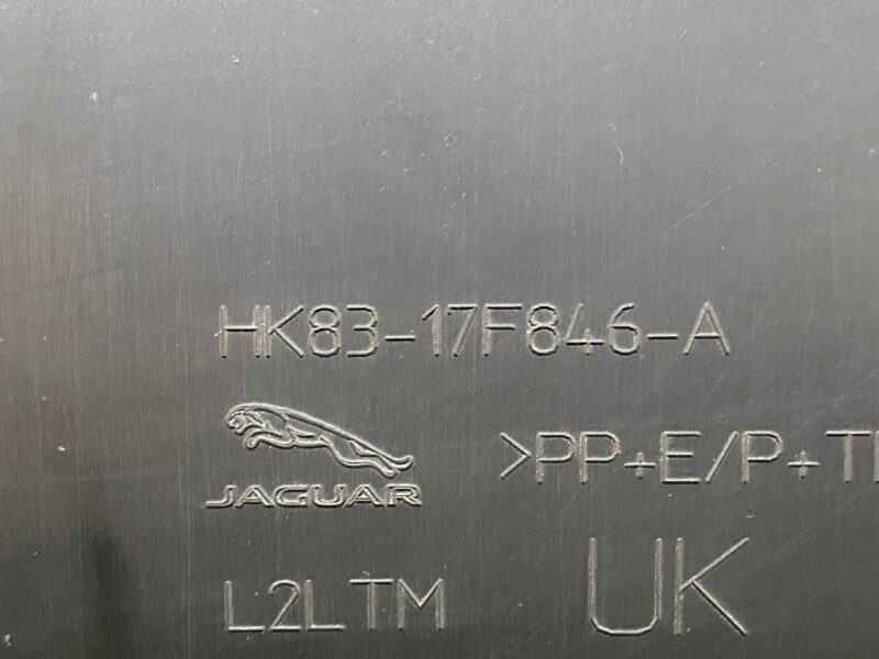 T4A8120 Tow Hook Cover Rear Jaguar F-Pace X761 (2017-) Used cost 70 € in stock 1 pcs.