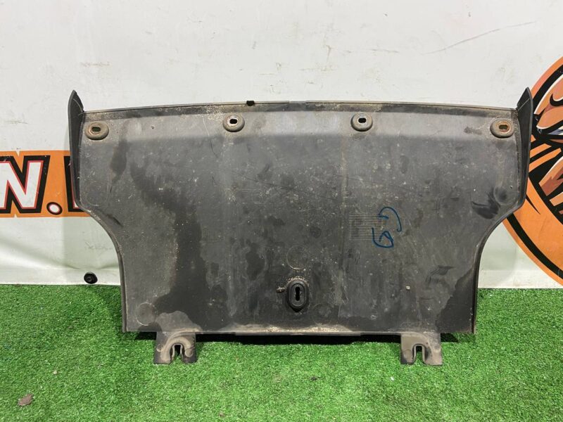 T4A8120 Tow Hook Cover Rear Jaguar F-Pace X761 (2017-) Used cost 70 € in stock 1 pcs.