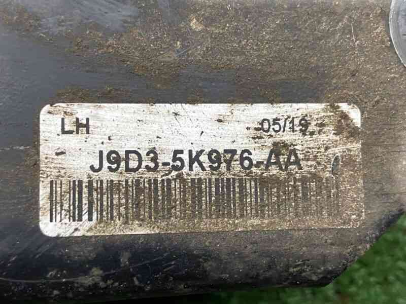 T4K11185 Rear left lower control arm Jaguar I-Pace (2018-) Used cost 100 € in stock 7 pcs.