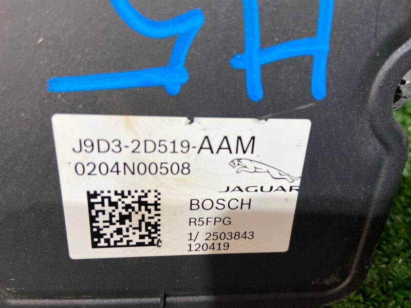 T4K11286 Jaguar I-Pace Brake Booster (2018-) Used cost 550 € in stock 9 pcs.