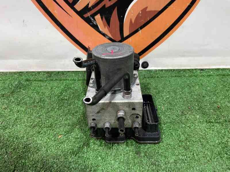 T4K16575 ABS unit Jaguar I-Pace X590 (2018-) USED cost 500 € in stock 6 pcs.