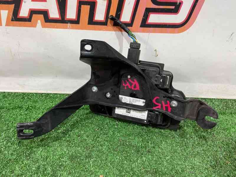 T4A23073 Dead (blind) spot sensor right Jaguar I-Pace X590 (2018-) Used cost 300 € in stock 12 pcs.