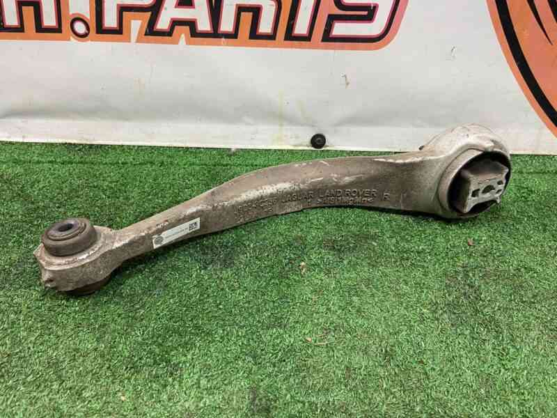 T4K5804 Front right lower control arm Jaguar I-Pace (2018-) Used cost 200 € in stock 9 pcs.