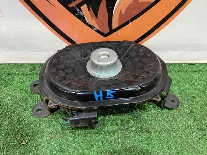 T4K5907 Subwoofer Jaguar I-Pace (2018-) Used cost 150 € in stock 1 pcs.