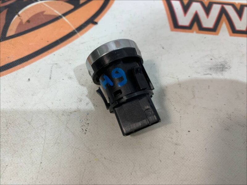 T4N30859 Button start/stop Jaguar F-Pace X761 (2017-) used cost 35 € in stock 2 pcs.