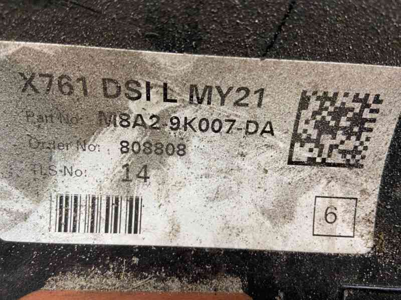 T4N35631 Fuel tank plastic Jaguar F-Pace X761 (2017-) used cost 400 € in stock 2 pcs.