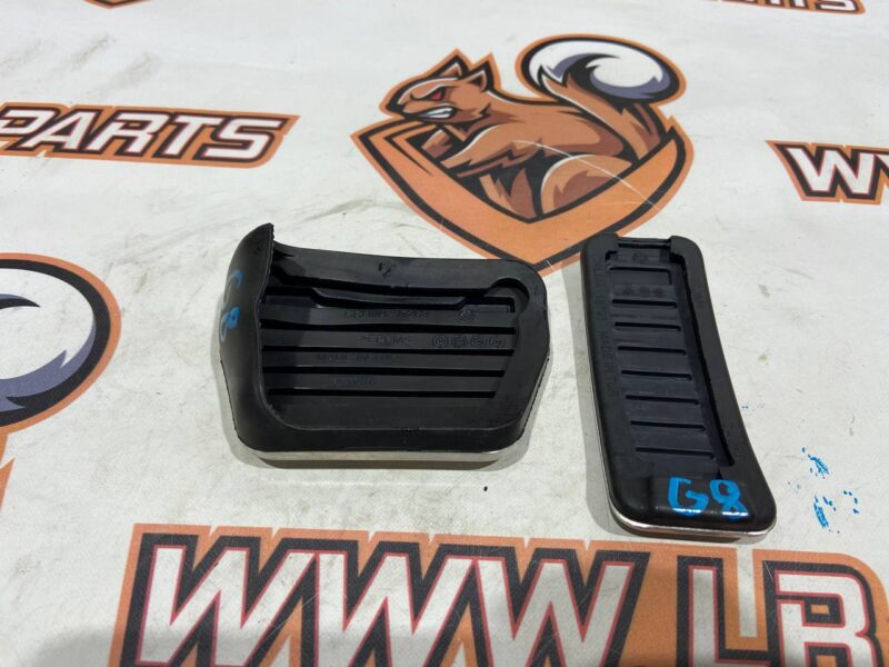 VPLWS0475 Used set of pedals for Range Rover L405 (2013-2021) cost 50 € in stock 1 pcs.