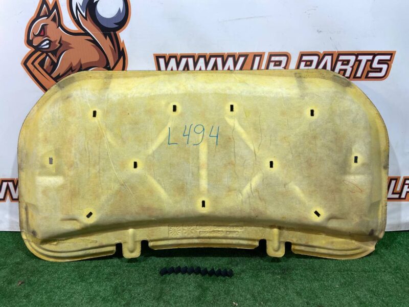 LR043837 Hood noise insulation Range Rover Sport L494 (2014-2022) Used cost 140 € in stock 5 pcs.