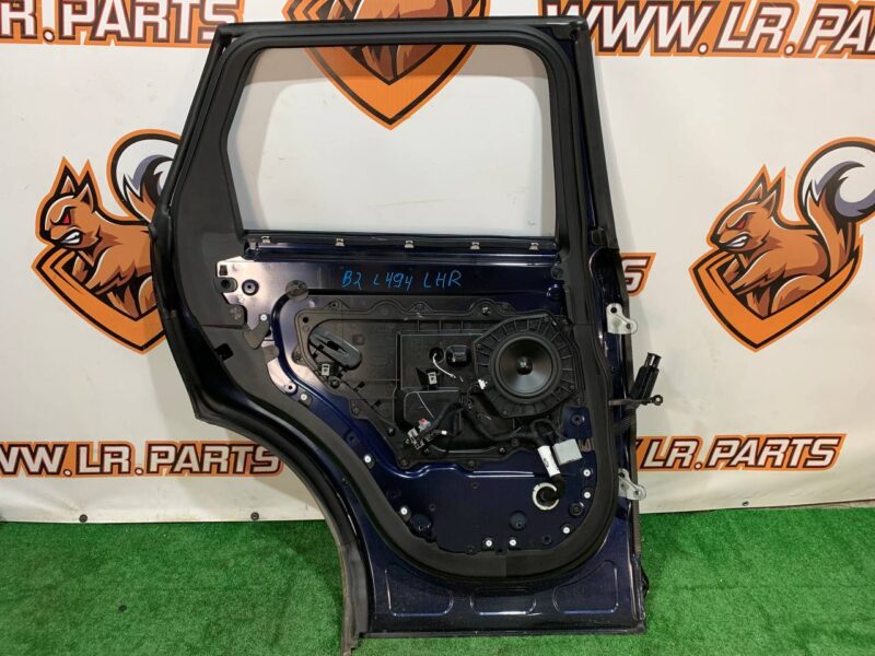 LR044229 Rear left door Range Rover Sport L494 (2014-2022) Used cost 410 € in stock 3 pcs.