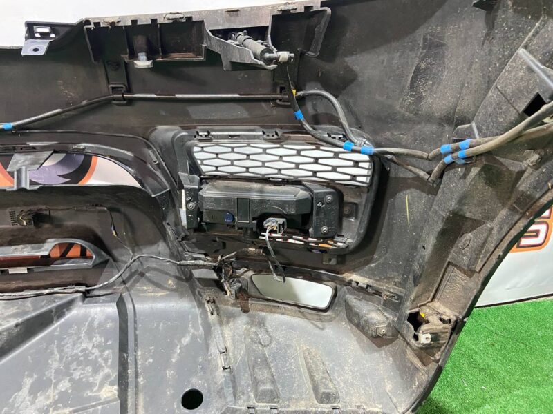 LR045028 Front bumper complete Range Rover Sport L494 (2014-2022) Used cost 1 200 € in stock 1 pcs.
