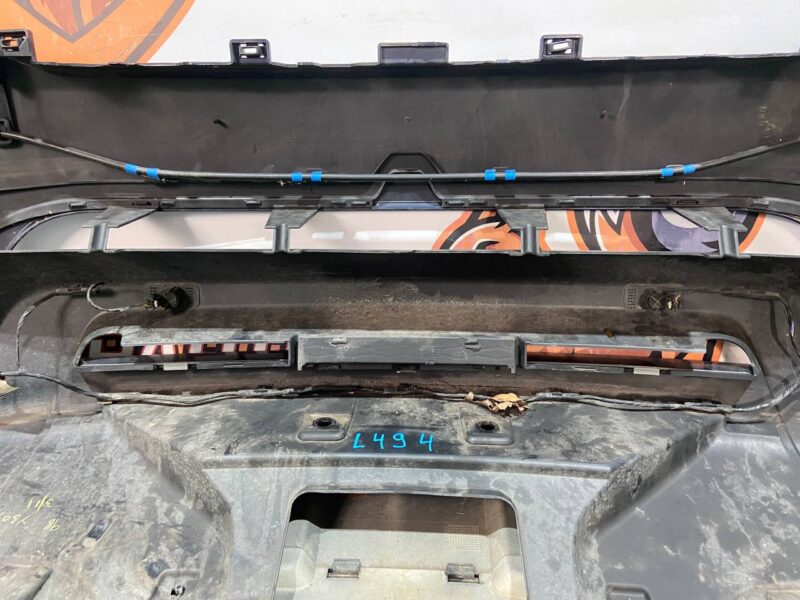 LR045028 Front bumper complete Range Rover Sport L494 (2014-2022) Used cost 1 200 € in stock 1 pcs.