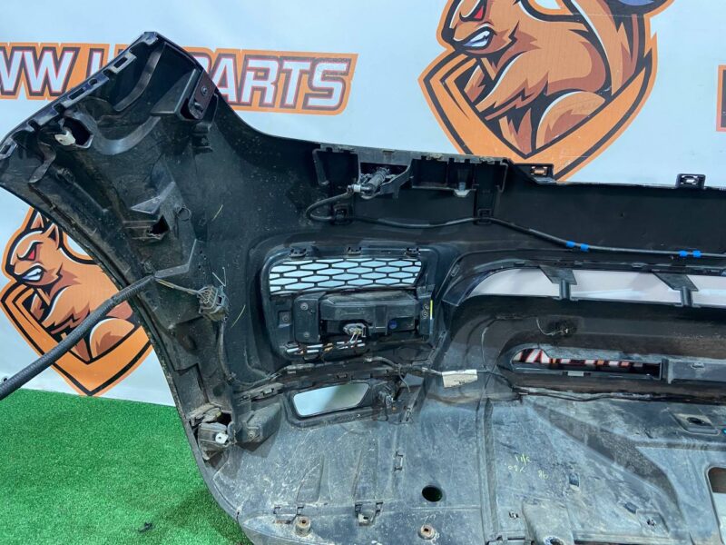 LR045028 Front bumper complete Range Rover Sport L494 (2014-2022) Used cost 1 200 € in stock 1 pcs.