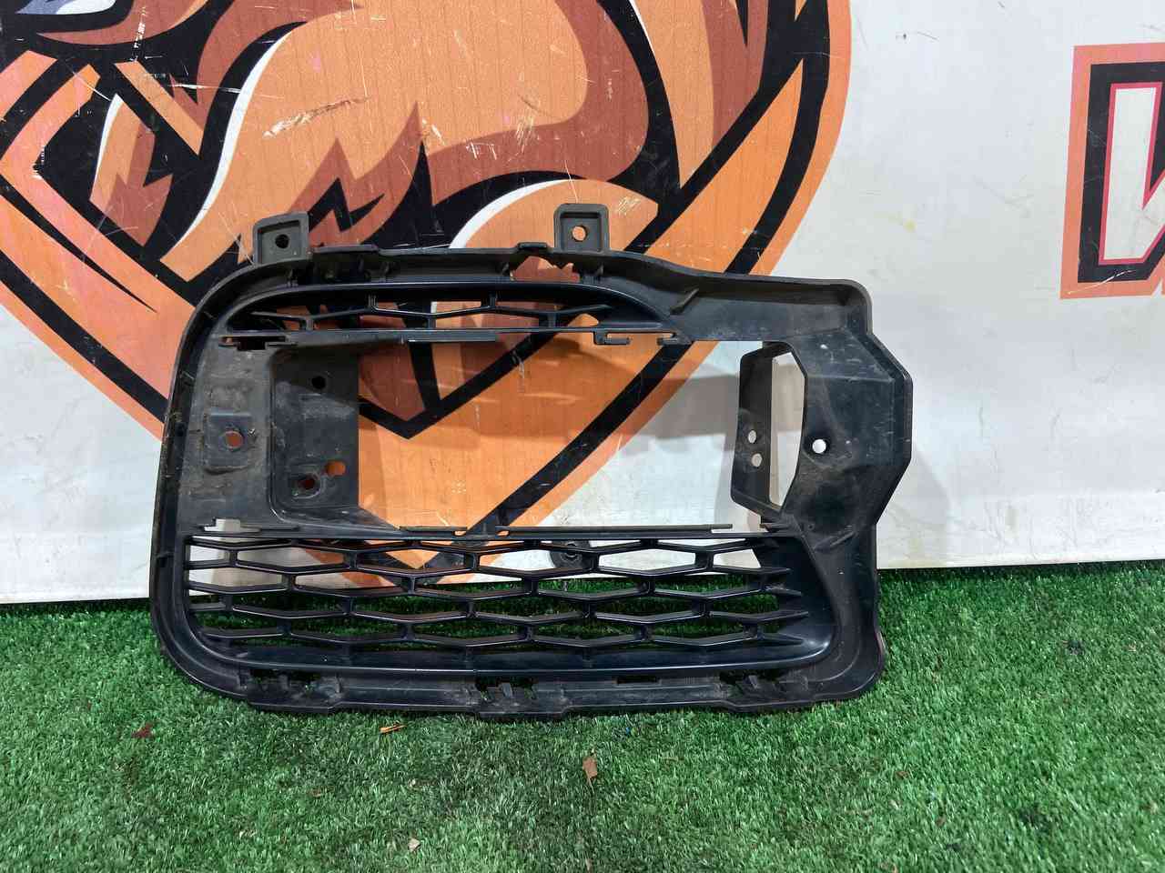 LR045034 Front left bumper grill Range Rover Sport L494 (2014-2022) used cost 43 € in stock 1 pcs.