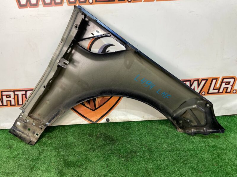 LR061824 Front left wing Range Rover Sport L494 (2014-2022) Used cost 300 € in stock 1 pcs.