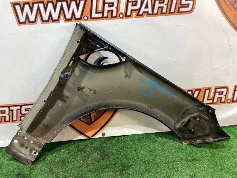 LR061824 Front left wing Range Rover Sport L494 (2014-2022) Used cost 300 € in stock 1 pcs.