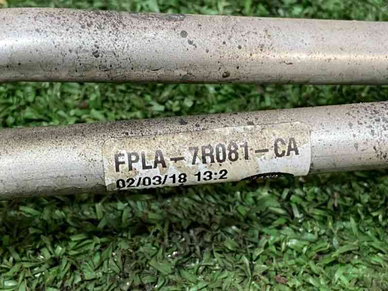 LR062431 Oil Cooler Pipeline 3.0D Range Rover Sport L494 (2014-2022) Used cost 75 € in stock 3 pcs.