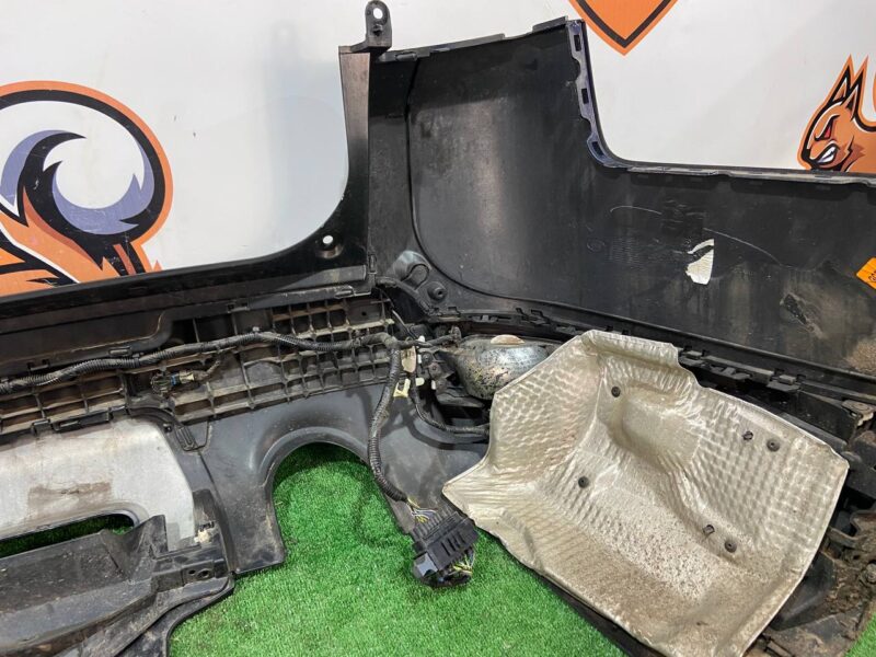 LR063195 Rear bumper assembly Range Rover Sport L494 (2014-2022) used cost 450 € in stock 1 pcs.