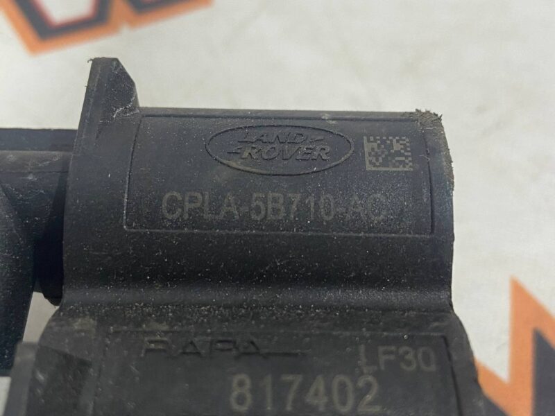 LR070245 Front air suspension valve block Range Rover L405 (2013-2021) USED - Image 13