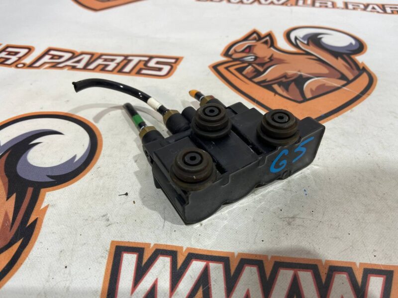 LR070245 Front air suspension valve block Range Rover L405 (2013-2021) USED - Image 14
