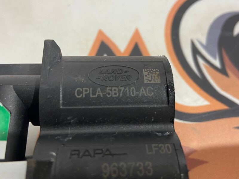 LR070245 Front air suspension valve block Range Rover L405 (2013-2021) USED - Image 20