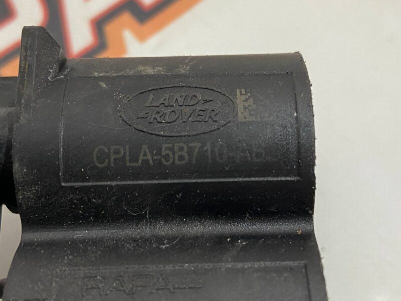LR070245 Front air suspension valve block Range Rover L405 (2013-2021) USED - Image 29