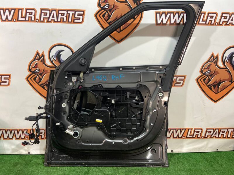 LR080195 Door front right Land Rover Discovery 5 Used - Image 14