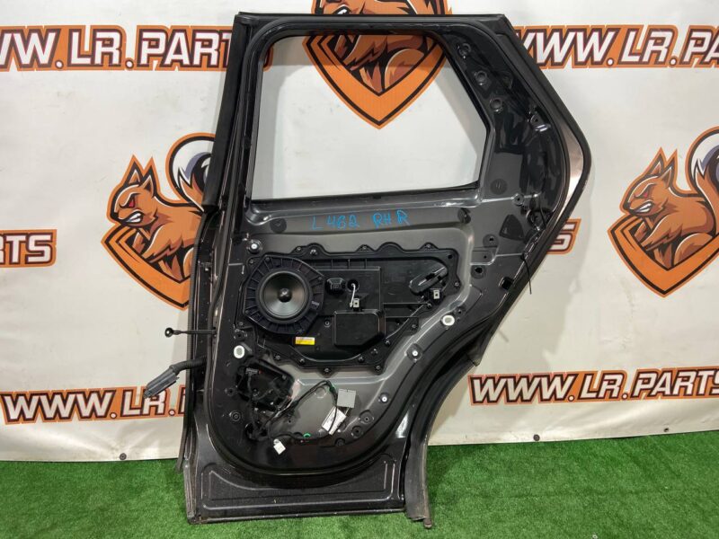 LR080197 door rear right Land Rover Discovery 5 Used - Image 13
