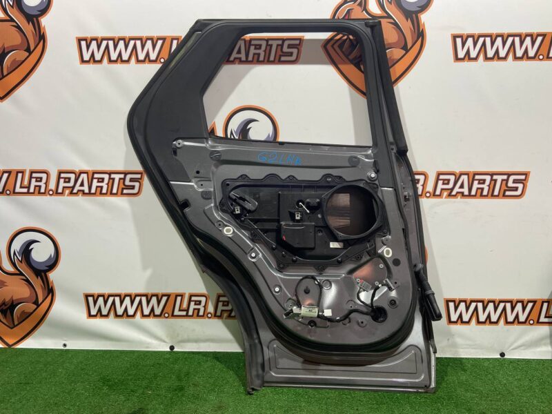 LR080198 door rear left Land Rover Discovery 5 Used cost 370 € in stock 1 pcs.