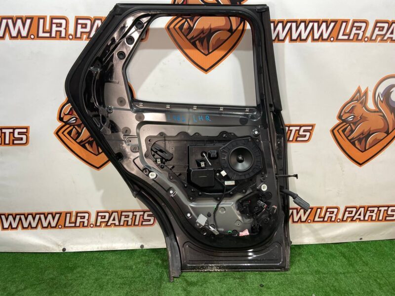 LR080198 door rear left Land Rover Discovery 5 Used cost 370 € in stock 1 pcs.