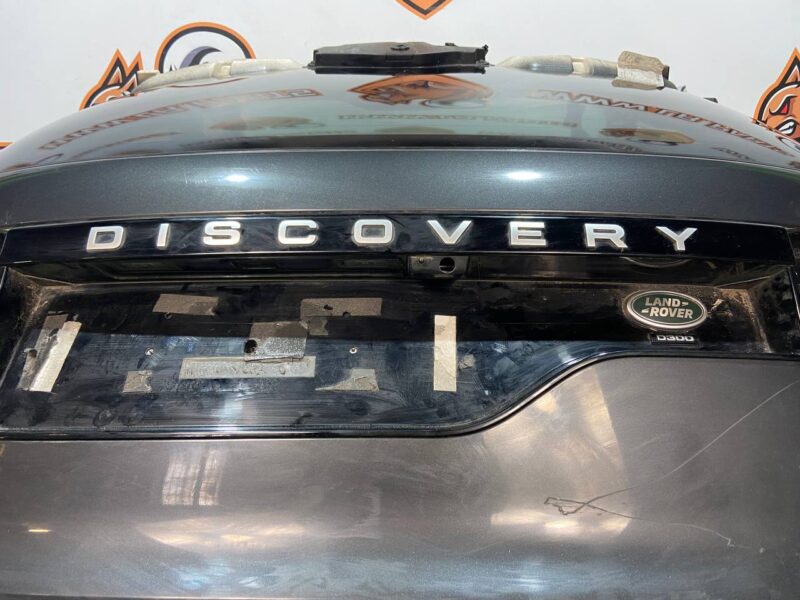 LR080287 Trunk lid with glass Land Rover Discovery 5 L462 (2017-) Used cost 500 € in stock 6 pcs.