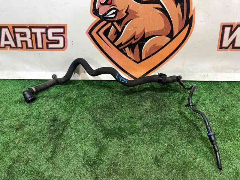 LR081672 Cooling system hose 3.0D Range Rover Sport L494 (2014-2022) used cost 40 € in stock 1 pcs.