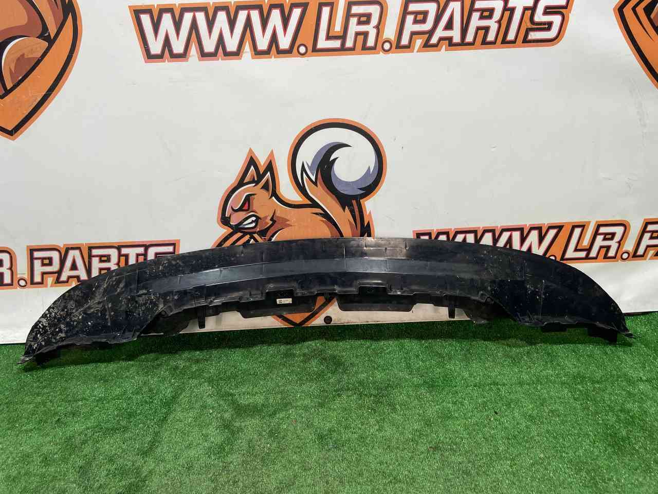 LR083117 Front bumper mounting bracket Land Rover Discovery 5 L462 (2017-) used - Image 13