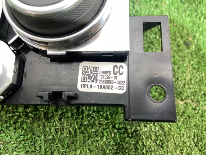 LR086026 Climate control control unit Range Rover Sport L494 (2014-2022) Used cost 150 € in stock 1 pcs.