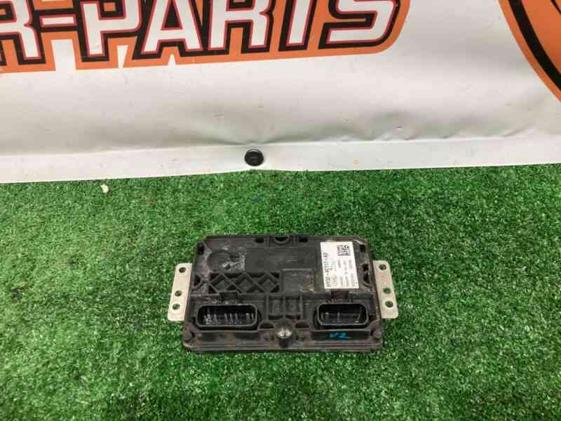 LR086488 Differential control unit Land Rover Discovery 5 L462 (2017-) Used cost 140 € in stock 1 pcs.