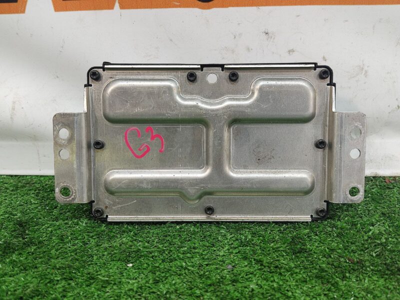 LR086488 Differential control unit Land Rover Discovery 5 L462 (2017-) Used cost 140 € in stock 1 pcs.