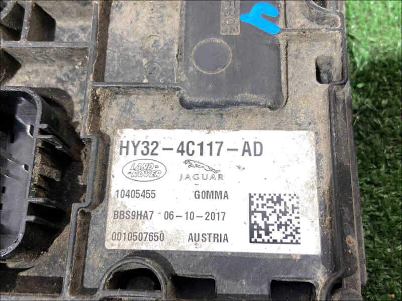 LR086488 Differential control unit Land Rover Discovery 5 L462 (2017-) Used cost 140 € in stock 1 pcs.