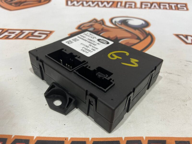 LR086925 Door block without hands Range Rover Sport L494 (2014-2022) Used cost 80 € in stock 2 pcs.