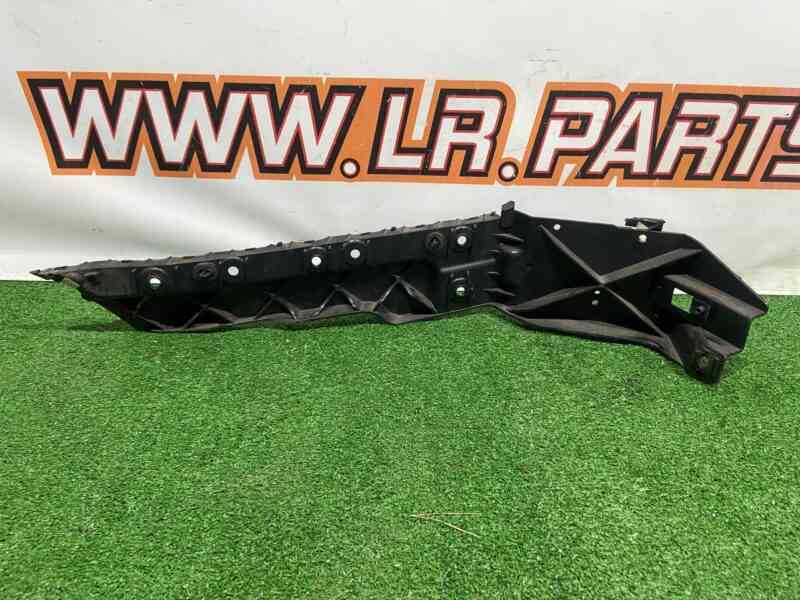 LR087705 Rear right bumper mounting bracket Range Rover Sport L494 (2014-2022) used cost 30 € in stock 3 pcs.