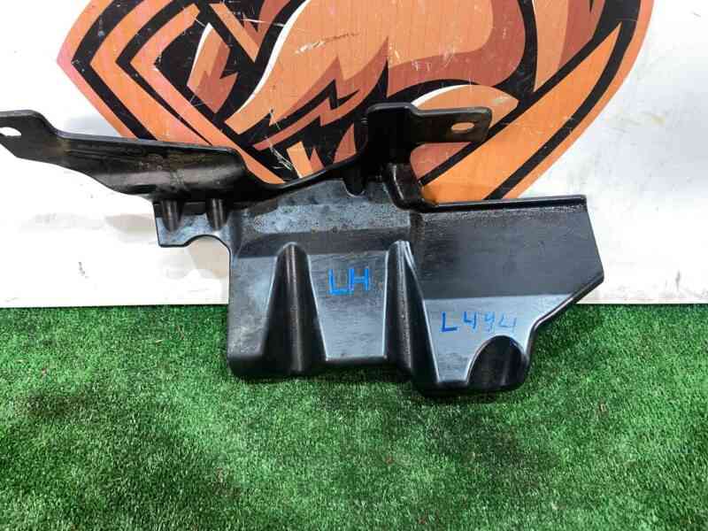 LR088329 Heat shield left Range Rover Sport L494 (2014-2022) Used cost 10 € in stock 4 pcs.