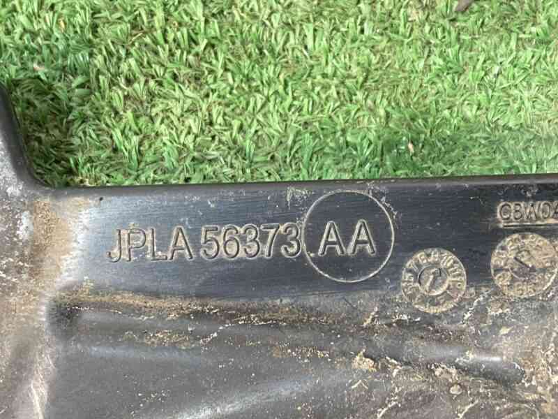 LR088329 Heat shield left Range Rover Sport L494 (2014-2022) Used cost 10 € in stock 4 pcs.