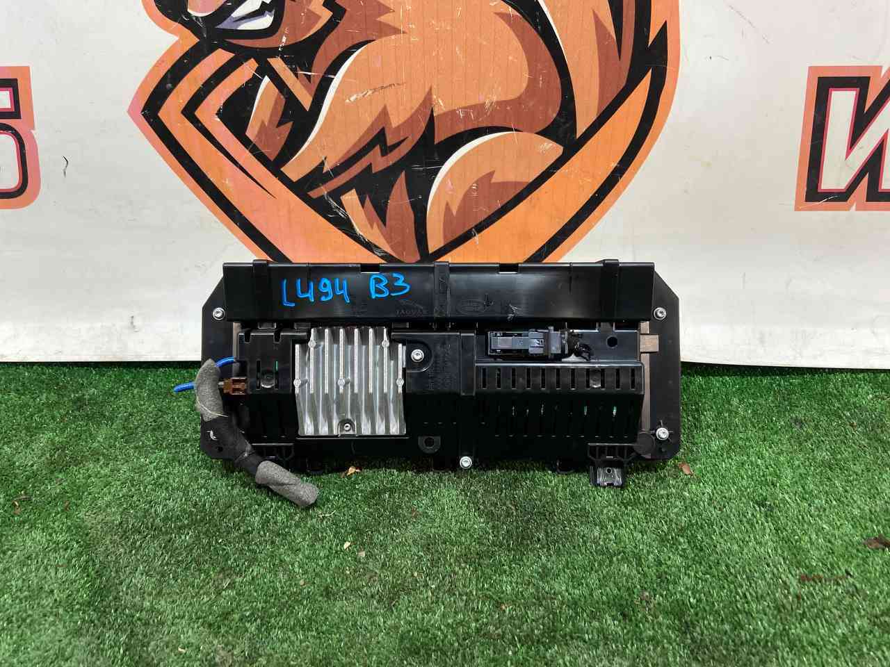 LR090570 TFT dashboard 2017 Range Rover Sport L494 (2014-2022) Used cost 750 € in stock 1 pcs.