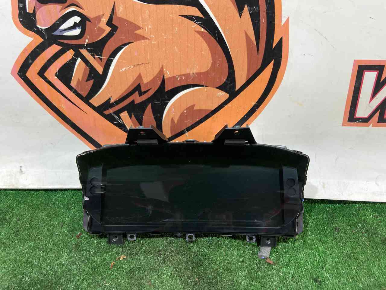 LR090570 TFT dashboard 2017 Range Rover Sport L494 (2014-2022) Used cost 750 € in stock 1 pcs.