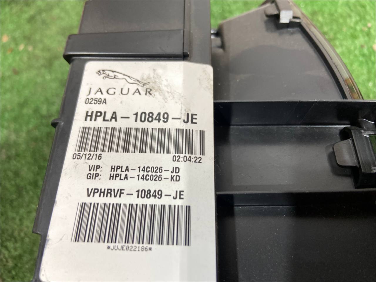 LR090570 TFT dashboard 2017 Range Rover Sport L494 (2014-2022) Used cost 750 € in stock 1 pcs.