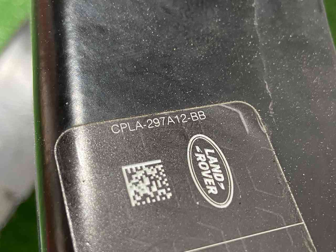 LR099687 Front panel TV Range Rover Sport L494 (2014-2022) Used cost 530 € in stock 1 pcs.