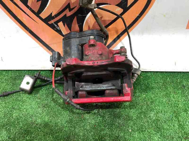 LR101972 Caliper rear right red Range Rover Sport L494 (2014-2022) used cost  € in stock 1 pcs.
