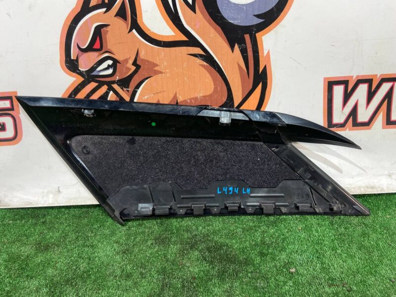 LR102623 Rear pillar trim left Range Rover Sport L494 (2014-2022) Used - Image 15
